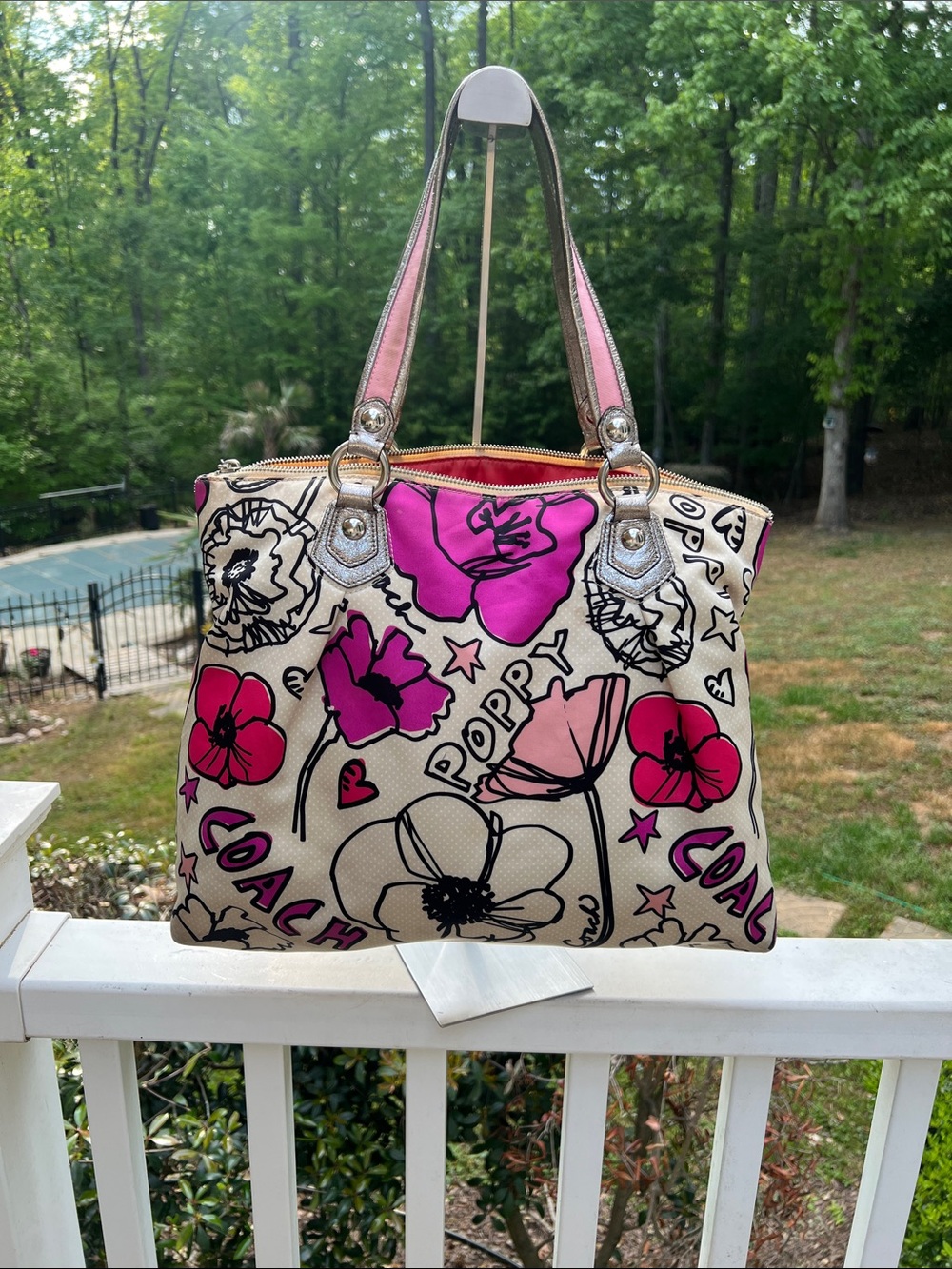 Coach Poppy Floral Graffiti Sateen Tote Pink and Cream Y2K 16306 - Picture 9 of 17